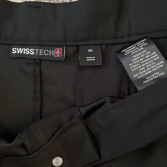 Swiss Tech Men's Performance Flat Front Short - Picture 5 of 6